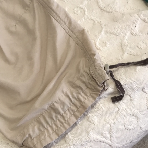 Columbia hiking pants Large. 70% Cotton. Tan. - Picture 2 of 4